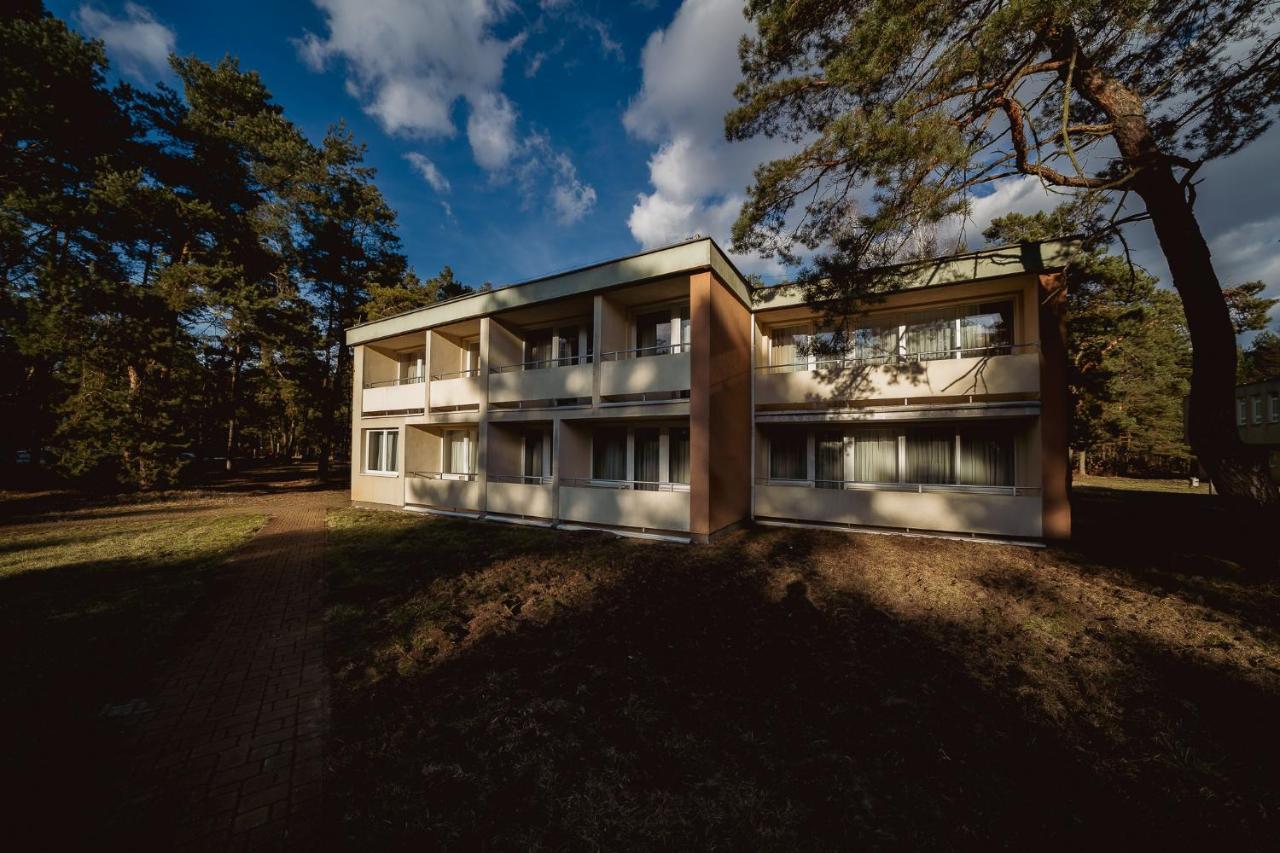 Promenada Zegrze Hotel Białobrzegi Exterior foto