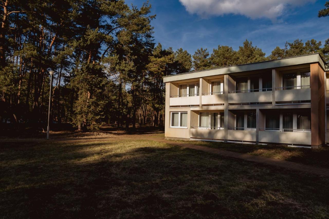 Promenada Zegrze Hotel Białobrzegi Exterior foto